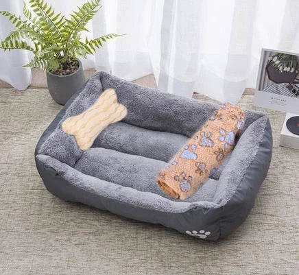 Warm Candy-Colored Dog Bed 🛏️🐶 Soft Square Pet House for Small–Large Dogs