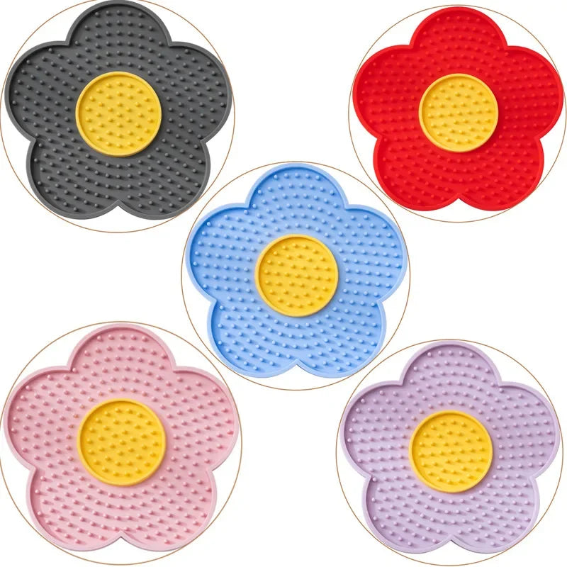 Sunflower Licking Mat 🌻🐾 Anti-Slip Slow-Feeder Pad