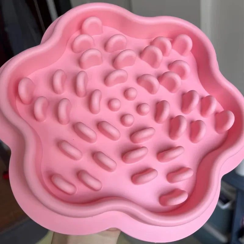 Silicone Lick Pad for Dogs & Cats 🐶🐱✨ Slow-Feeder Mat with Suction Cups