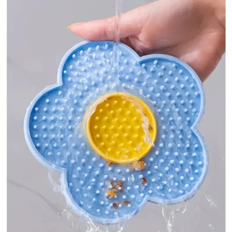 Sunflower Licking Mat 🌻🐾 Anti-Slip Slow-Feeder Pad